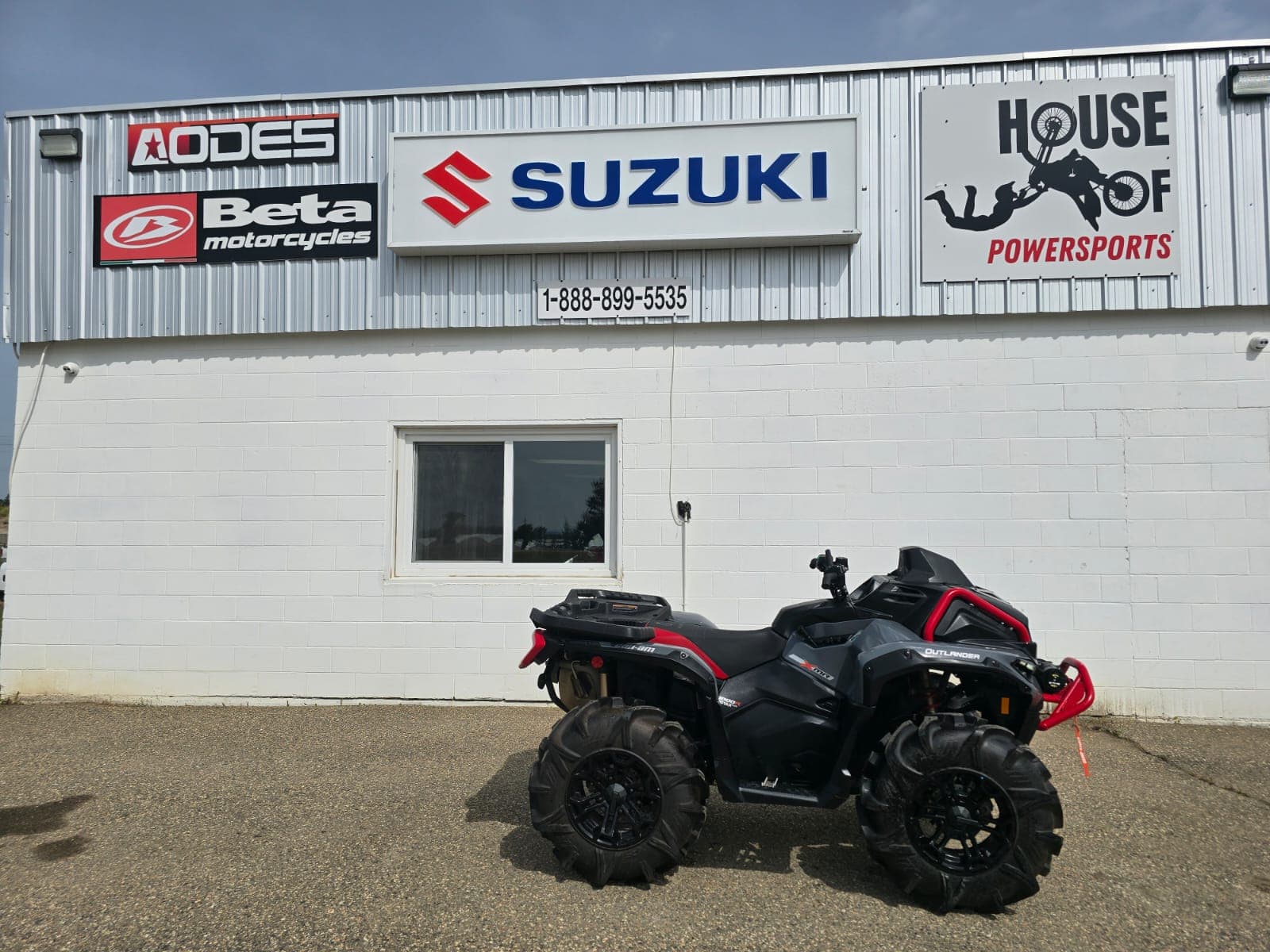 2026 CAN-AM OUTLANDER XMR 1000R - Image 2