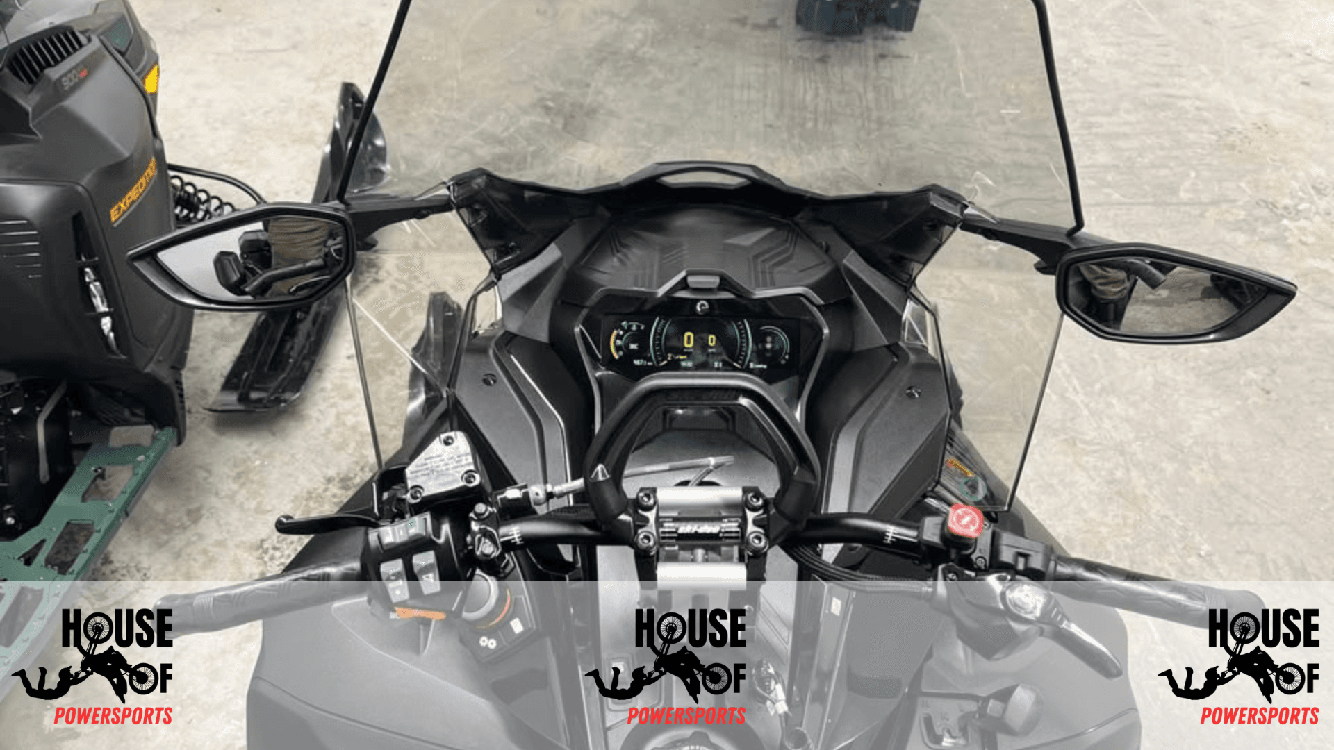 2025 SKIDOO EXPEDITION SE 900 ACE SILENT ICE COBRA - Image 4